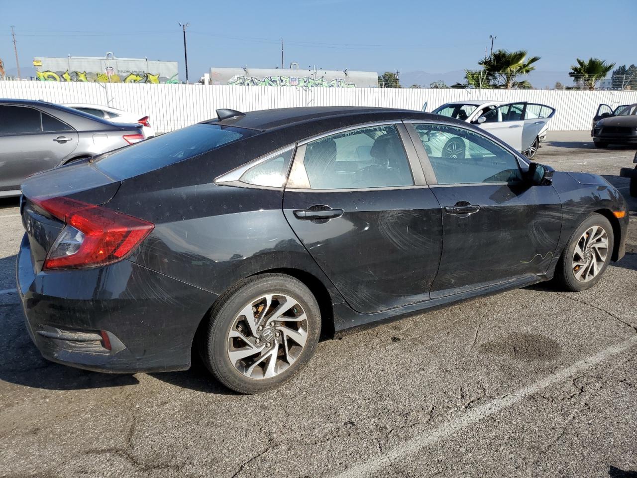 Image 3 of 2017 HONDA CIVIC EX 2017 with VIN 2HGFC2F83HH506604