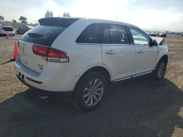 Image 3 of 2013 LINCOLN MKX  2013 with VIN 2LMDJ8JK7DBL14441