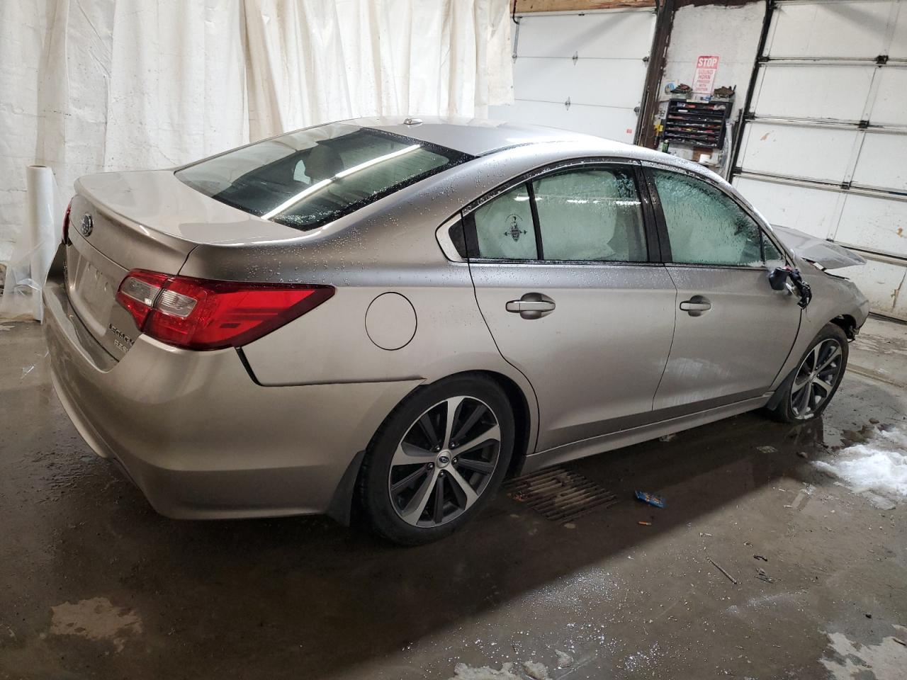 Obraz 3 z 2015 SUBARU LEGACY 2.5I LIMITED 2015 z VIN 4S3BNAN61F3035179