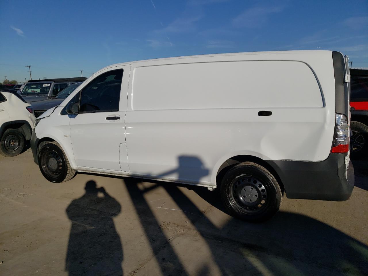 Image 2 of 2020 MERCEDES-BENZ METRIS  2020 with VIN WD3PG2EA0L3663475