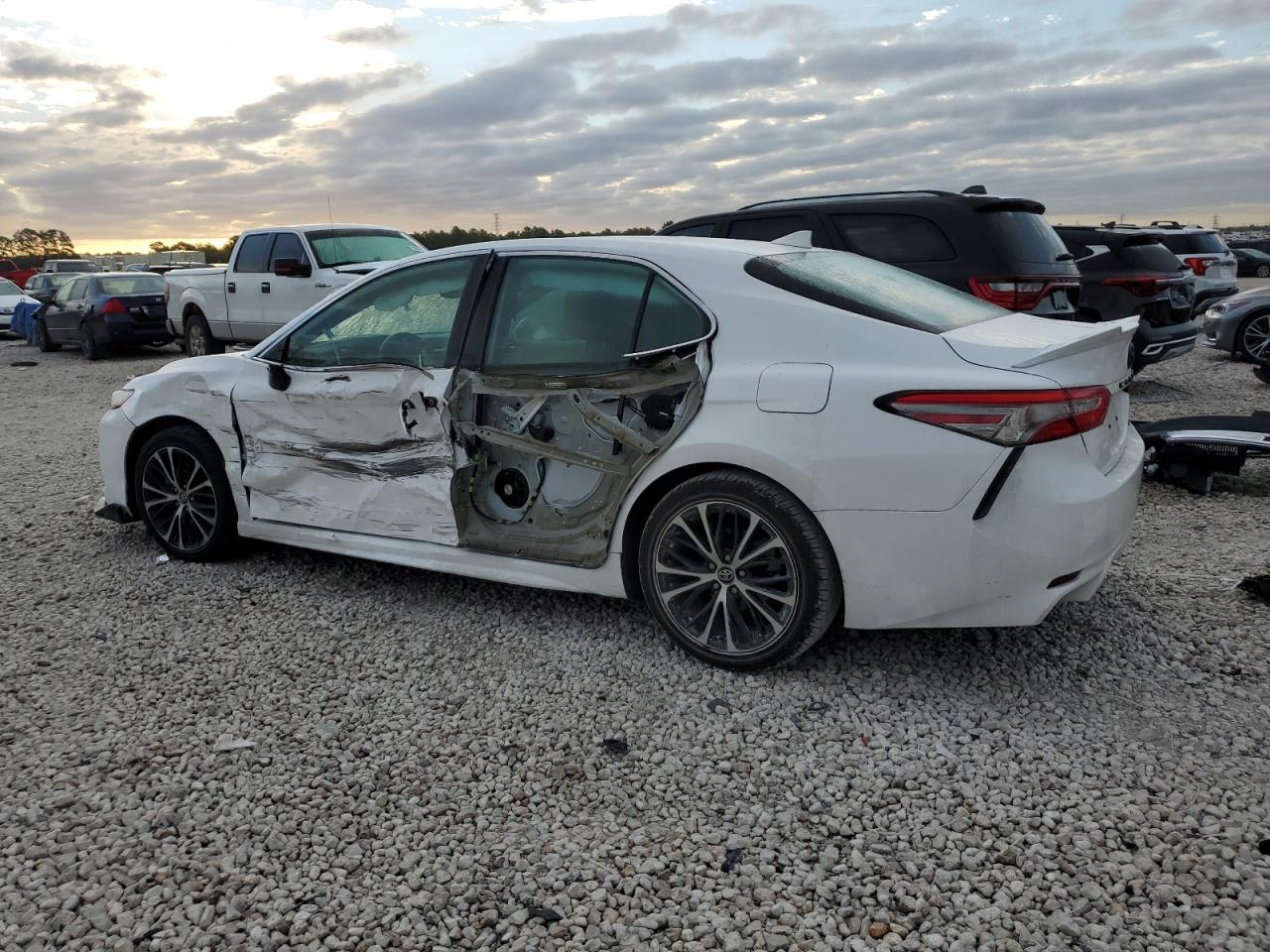Image 2 of 2019 TOYOTA CAMRY L 2019 with VIN 4T1B11HK7KU814221