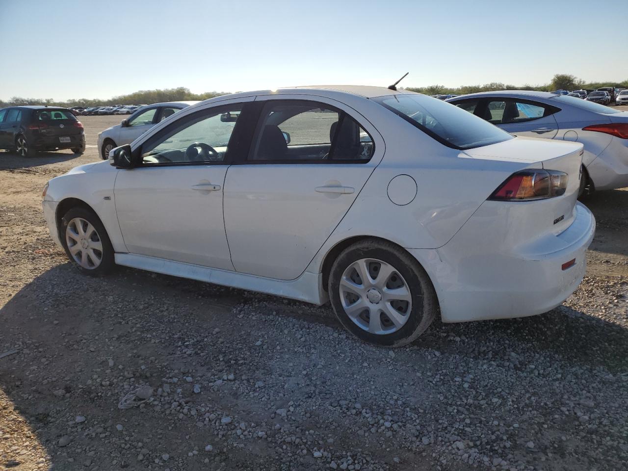Obraz 2 z 2015 MITSUBISHI LANCER ES 2015 z VIN JA32U2FU1FU008613