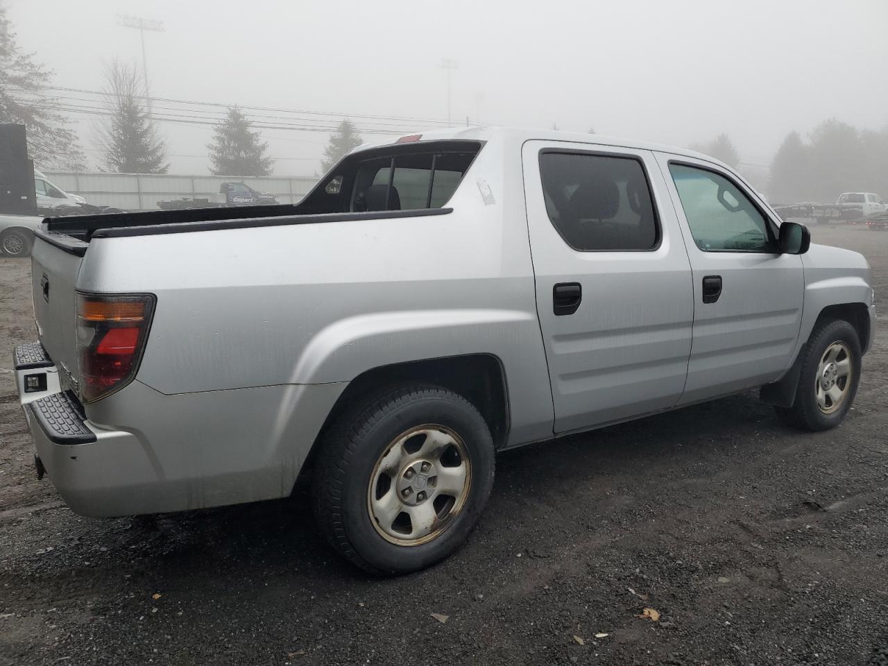 Image 3 of 2006 HONDA RIDGELINE RT 2006 with VIN 2HJYK16236H571185