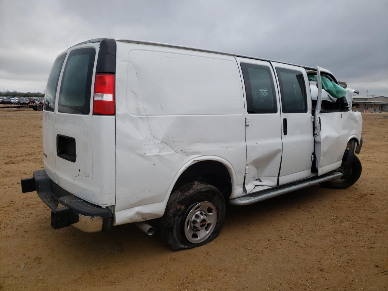 Obraz 3 z 2022 GMC SAVANA G2500 2022 z VIN 1GTW7AF71N1192613