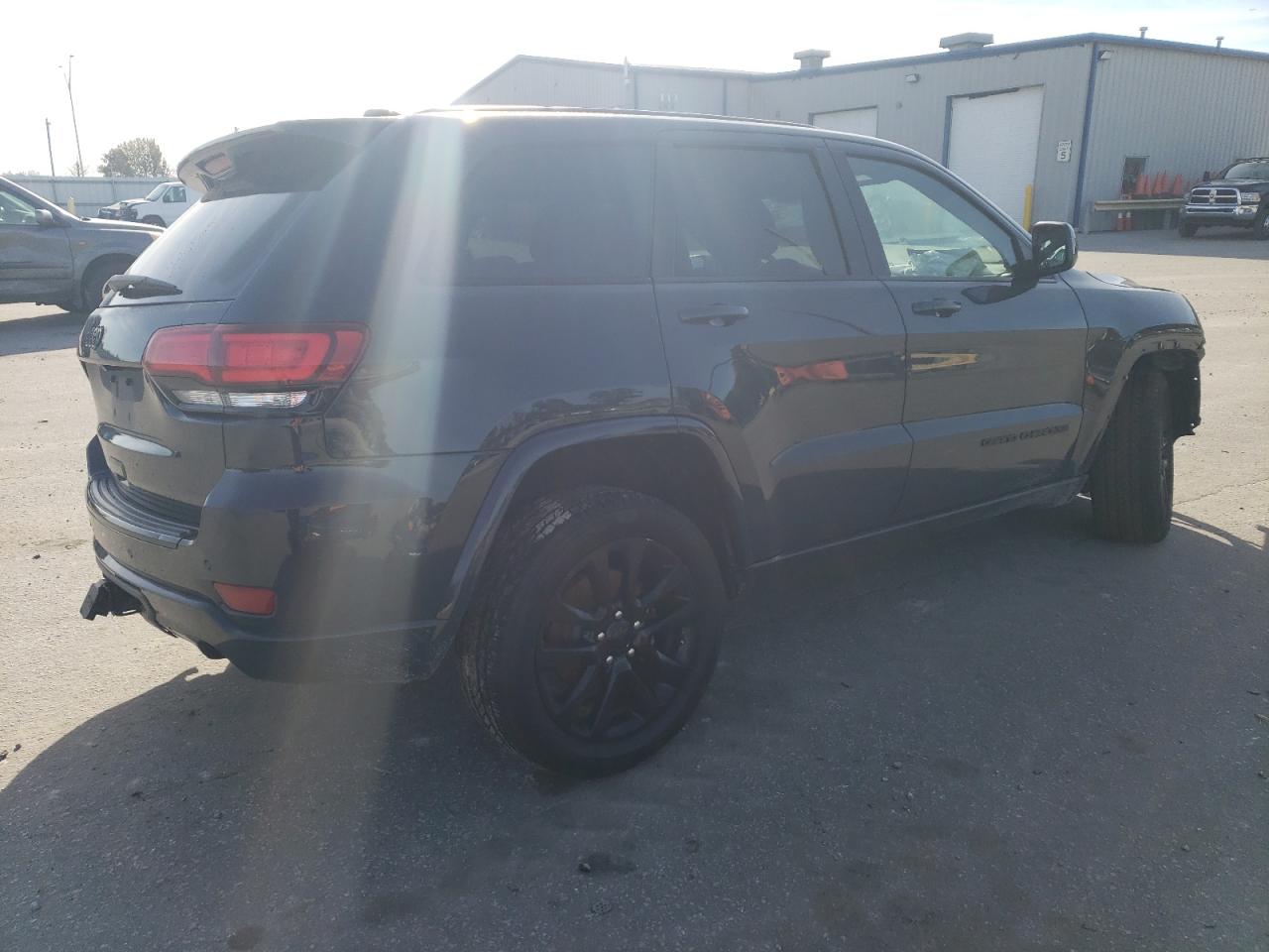 Изображение 3 2017 JEEP GRAND CHEROKEE LAREDO 2017 с VIN 1C4RJFAG9HC886400