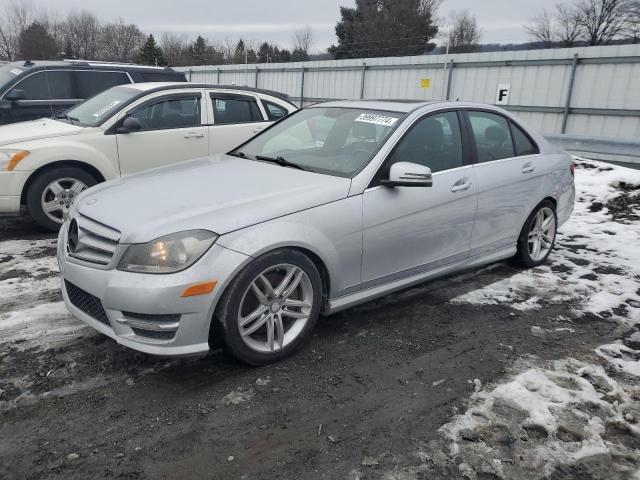 Obraz 1 z 2013 MERCEDES-BENZ C-CLASS 300 4MATIC 2013 z VIN WDDGF8ABXDR273448