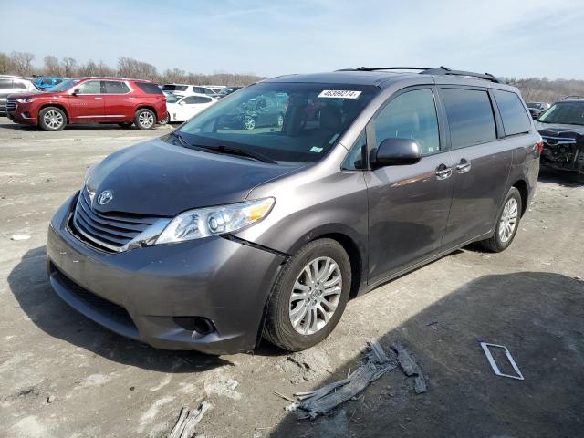 Obraz 1 z 2015 TOYOTA SIENNA XLE 2015 z VIN 5TDYK3DC3FS643967