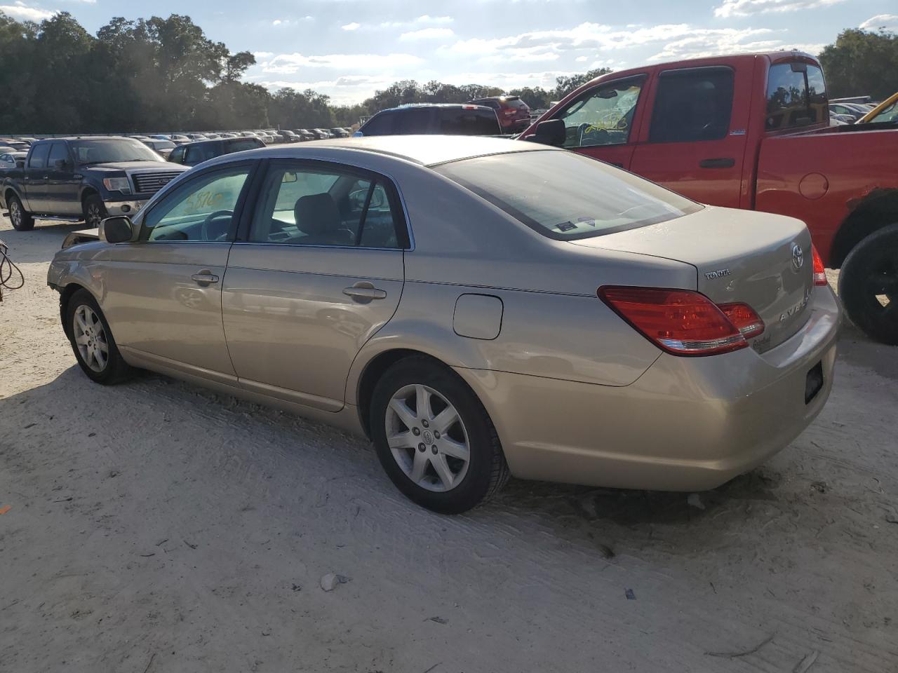 Image 2 of 2007 TOYOTA AVALON XL 2007 with VIN 4T1BK36B77U176510