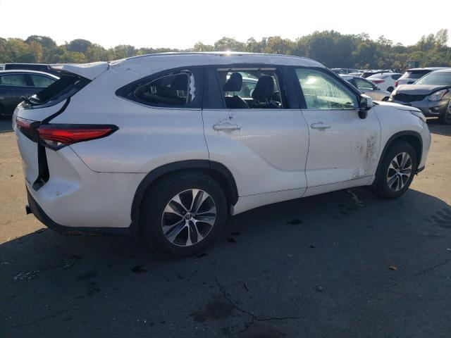 Image 3 of 2020 TOYOTA HIGHLANDER XLE 2020 with VIN 5TDGZRBH4LS506945