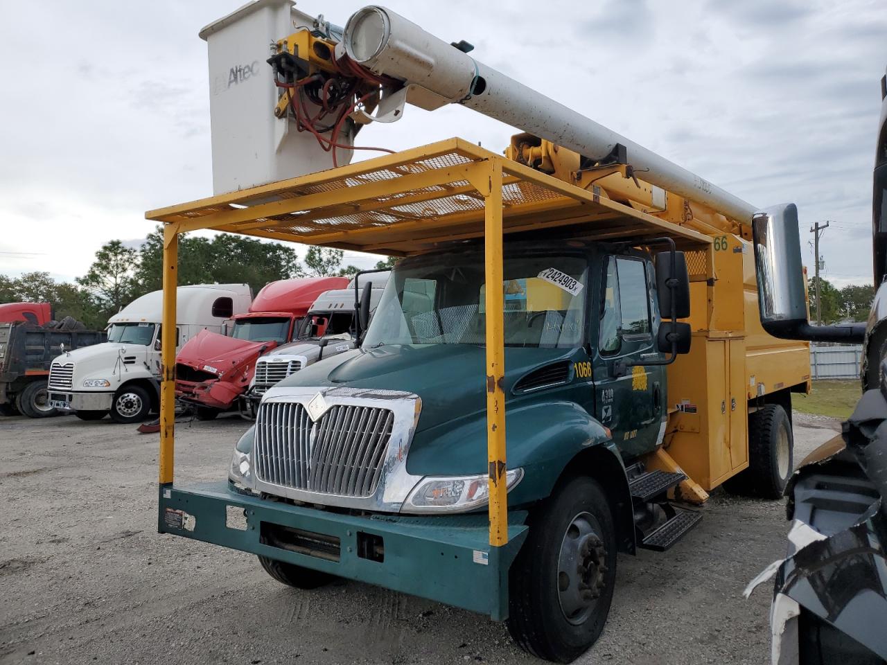 Image 2 of 2007 INTERNATIONAL 4000 4300 2007 with VIN 1HTMMAAL27H510448