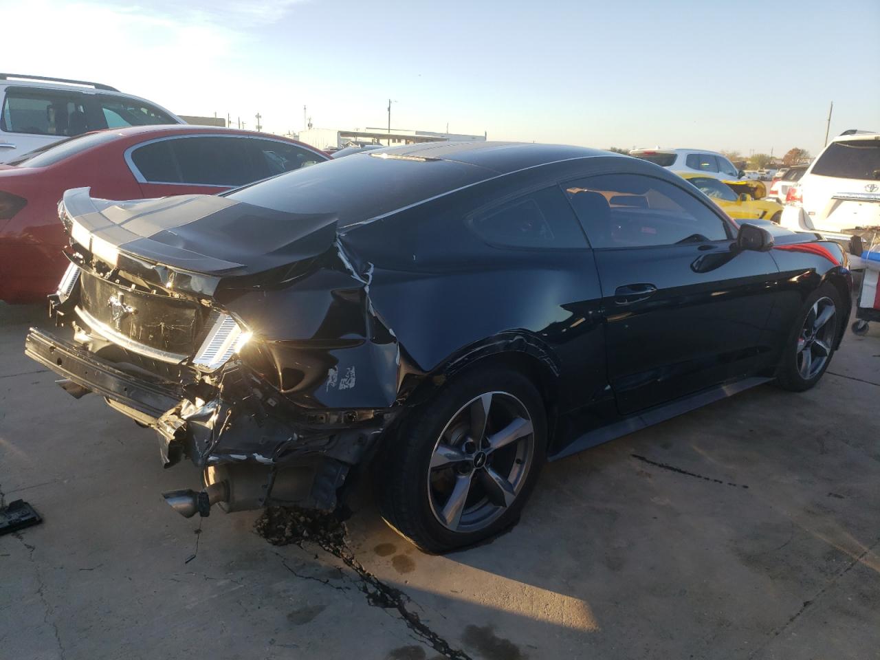 Obraz 3 z 2015 FORD MUSTANG  2015 z VIN 1FA6P8AM7F5377173