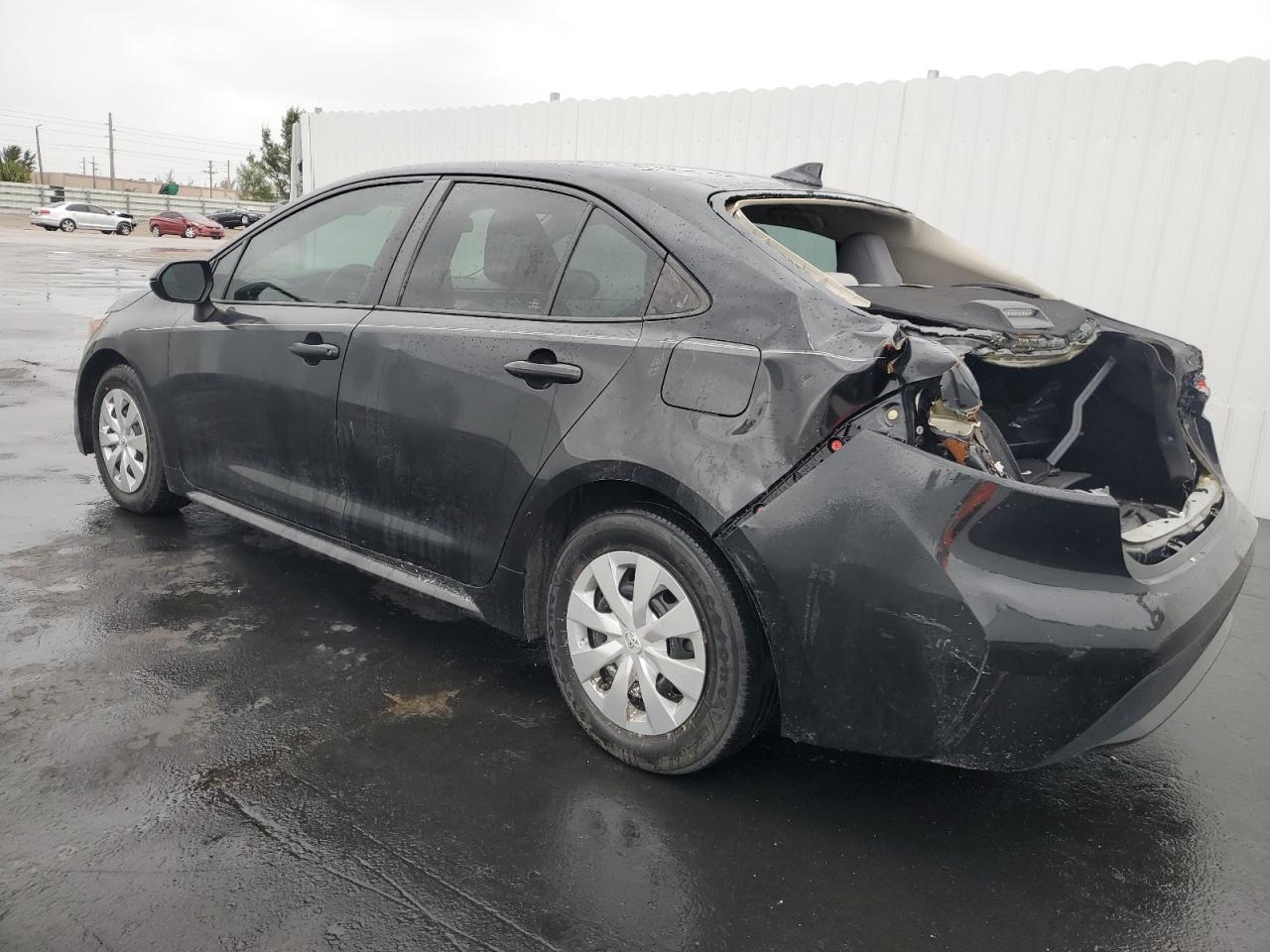 Image 2 of 2020 TOYOTA COROLLA L 2020 with VIN 5YFDPRAE2LP107184