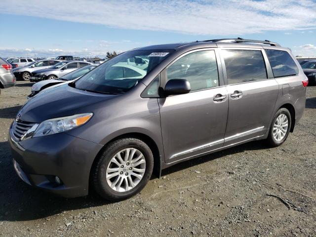Obraz 2017 TOYOTA SIENNA XLE 2017