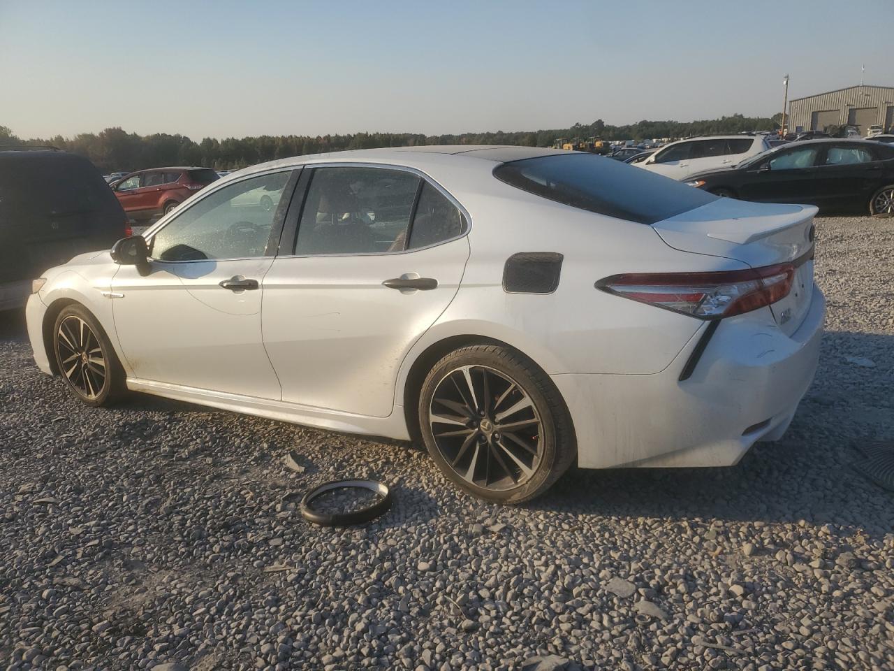 Obraz 2 z 2018 TOYOTA CAMRY XSE 2018 z VIN 4T1B61HK6JU133192