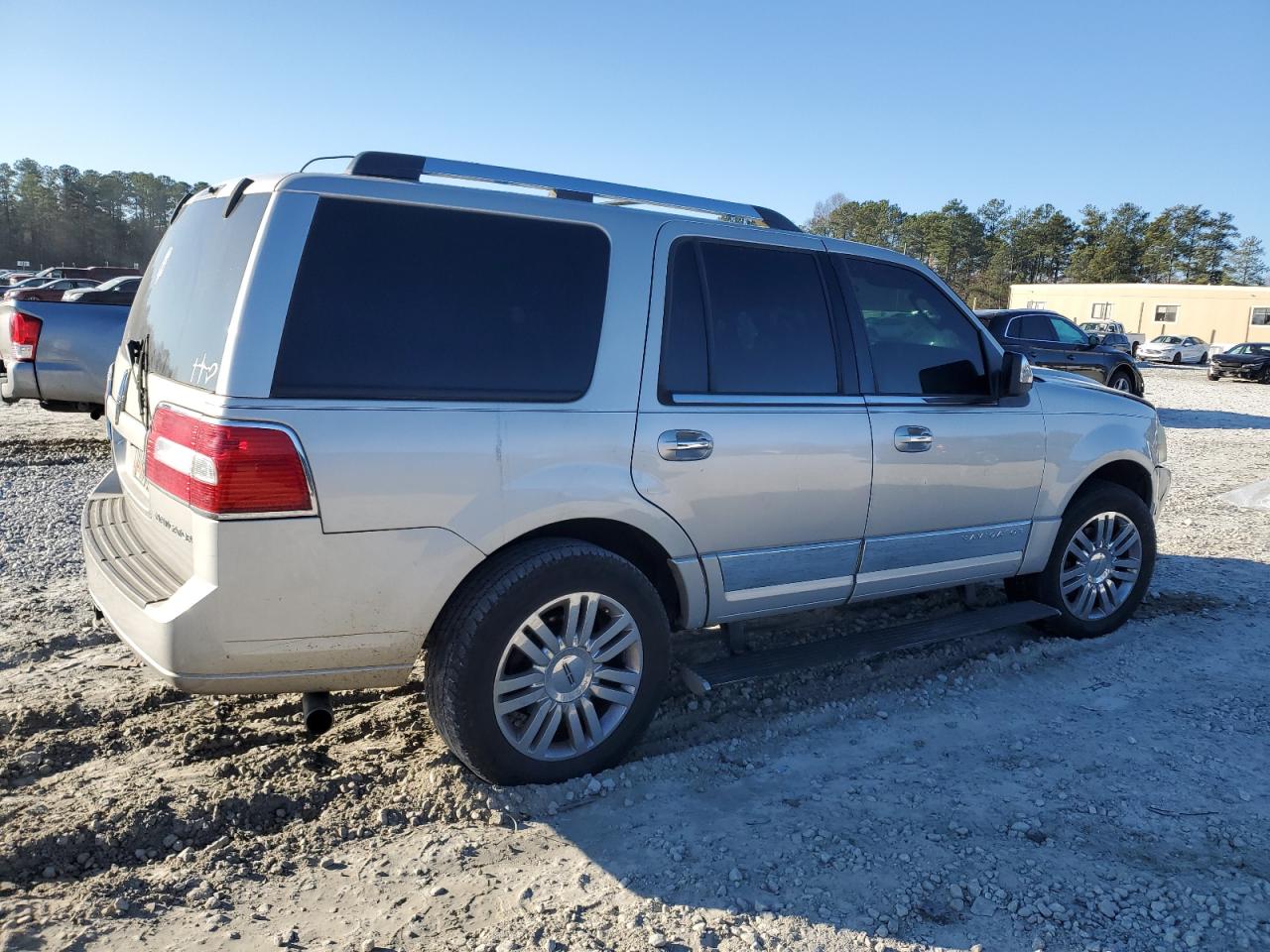 Obraz 3 z 2007 LINCOLN NAVIGATOR  2007 z VIN 5LMFU27597LJ06427