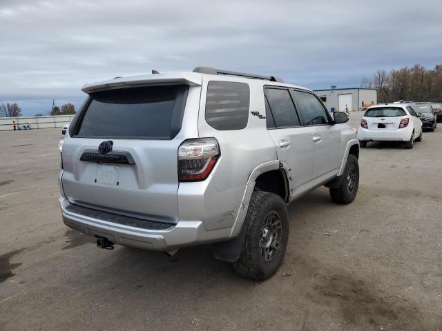 Изображение 3 2020 TOYOTA 4RUNNER SR5/SR5 PREMIUM 2020 с VIN JTEBU5JR2L5782909