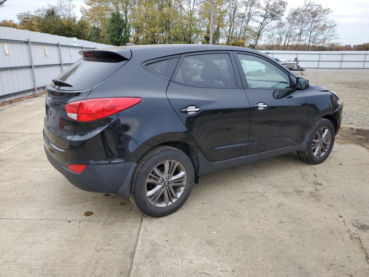 Image 3 of 2014 HYUNDAI TUCSON GLS 2014 with VIN KM8JT3AF3EU867095