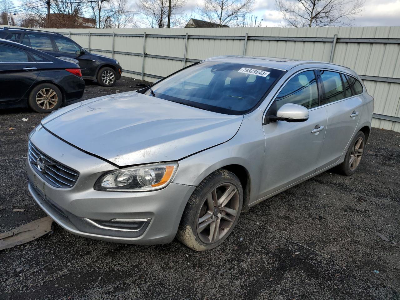 2015 VOLVO V60 PREMIER 2015 image