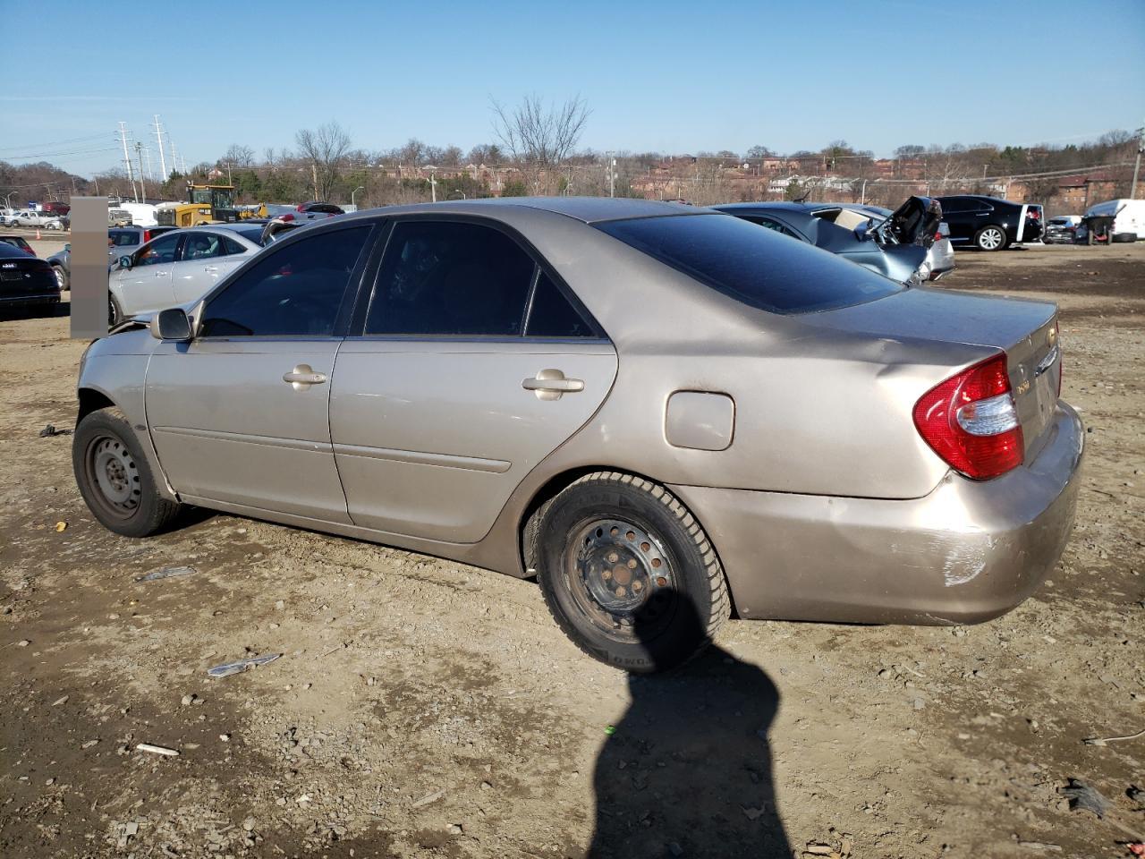 Изображение 2 2003 TOYOTA CAMRY LE 2003 с VIN 4T1BE32K03U192880