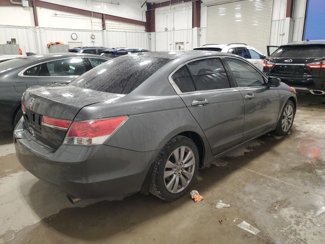 Изображение 3 2011 HONDA ACCORD EXL 2011 с VIN 1HGCP2F83BA100075