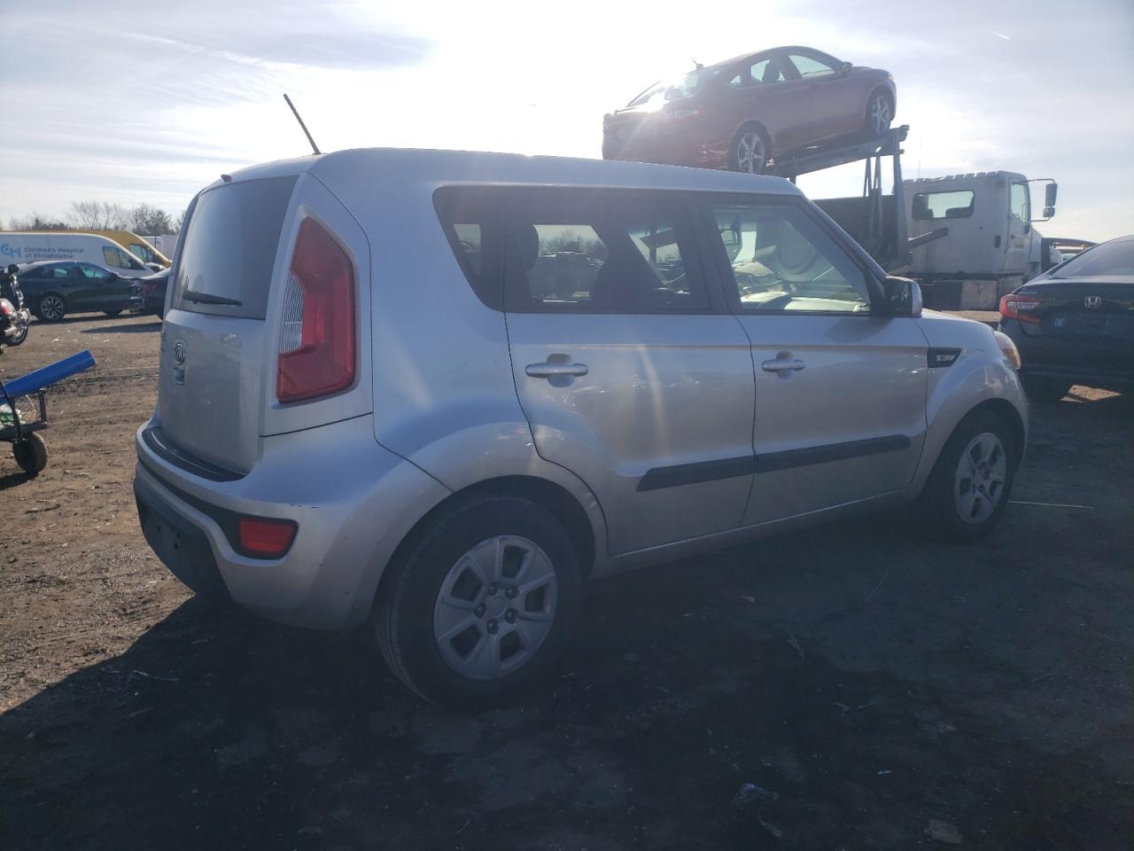 Obraz 3 z 2012 KIA SOUL  2012 z VIN KNDJT2A59C7471075