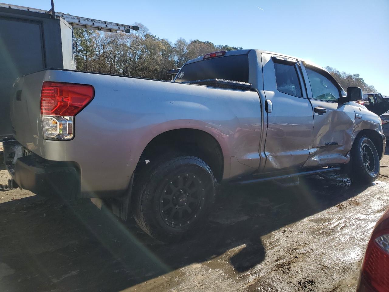 Image 3 of 2013 TOYOTA TUNDRA DOUBLE CAB SR5 2013 with VIN 5TFRY5F10DX139961