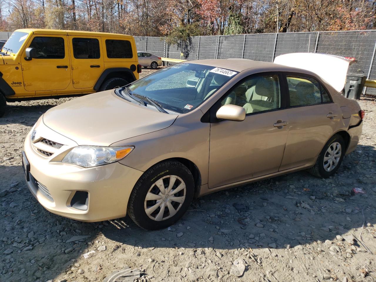 Obraz 1 z 2011 TOYOTA COROLLA BASE 2011 z VIN 2T1BU4EE2BC717193