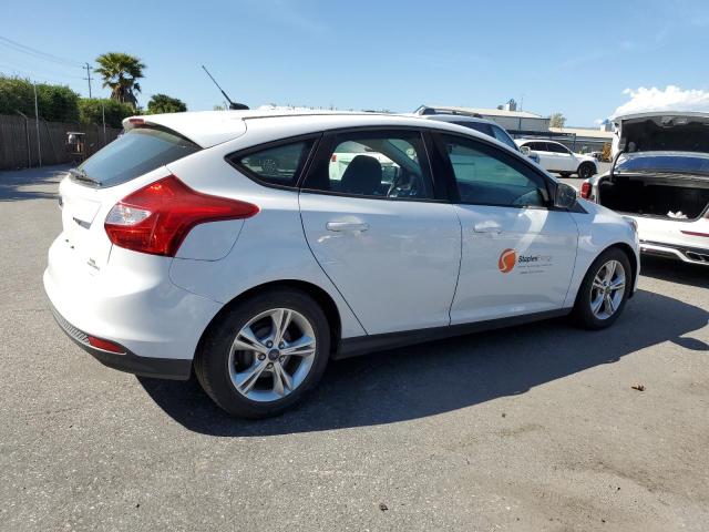 Image 3 of 2014 FORD FOCUS SE 2014 with VIN 1FADP3K21EL234592