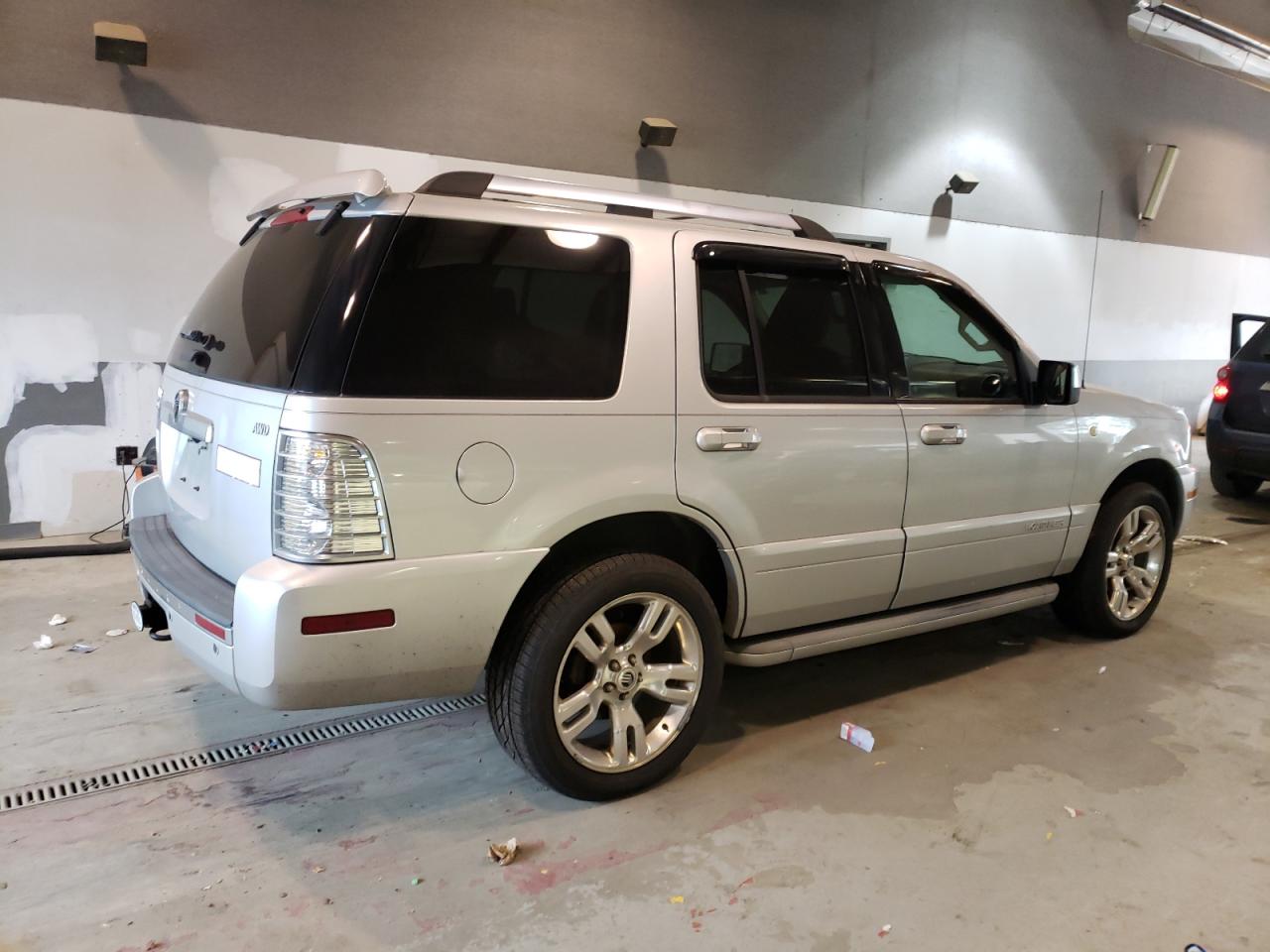 Image 3 of 2010 MERCURY MOUNTAINEER PREMIER 2010 with VIN 4M2EN4JE2AUJ07399