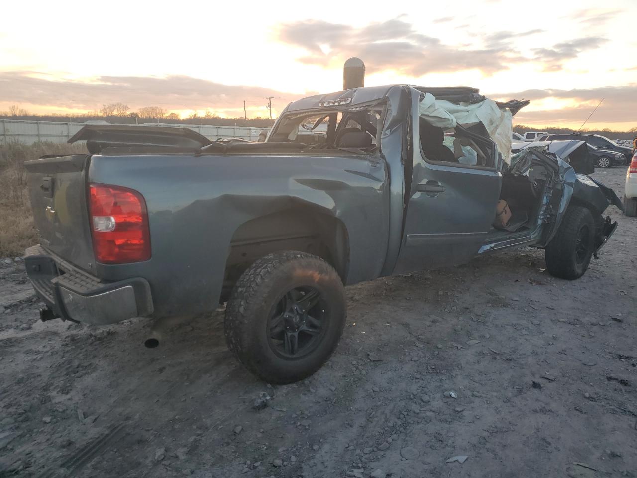 Изображение 3 2011 CHEVROLET SILVERADO C1500 LT 2011 с VIN 3GCPCSE05BG250617