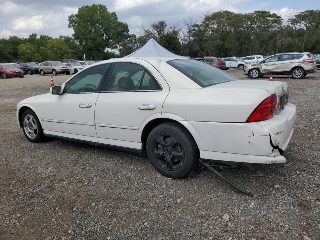 Image 2 of 2000 LINCOLN LS  2000 with VIN 1LNHM87A5YY850302