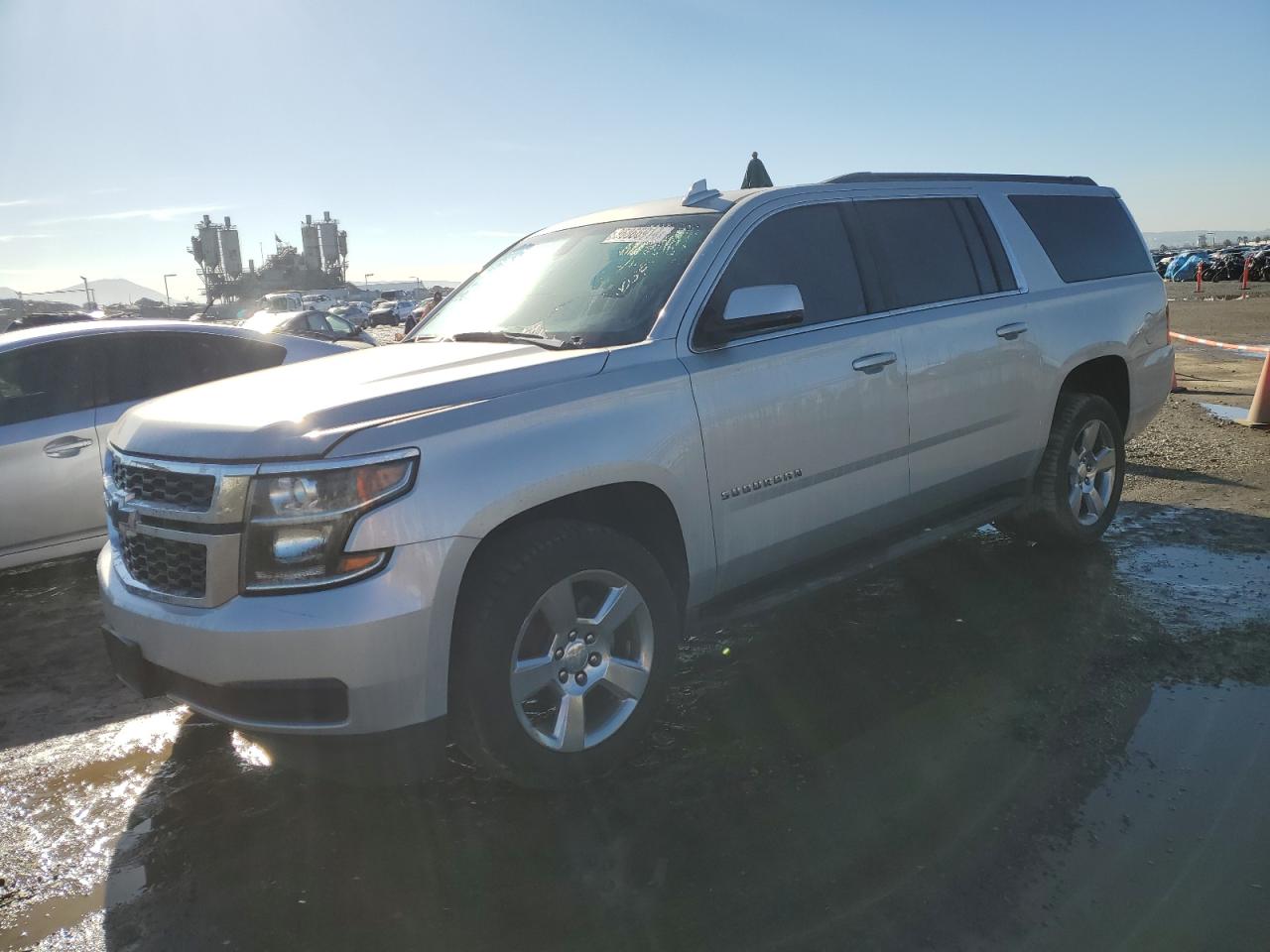 Изображение 2017 CHEVROLET SUBURBAN C1500  LS 2017