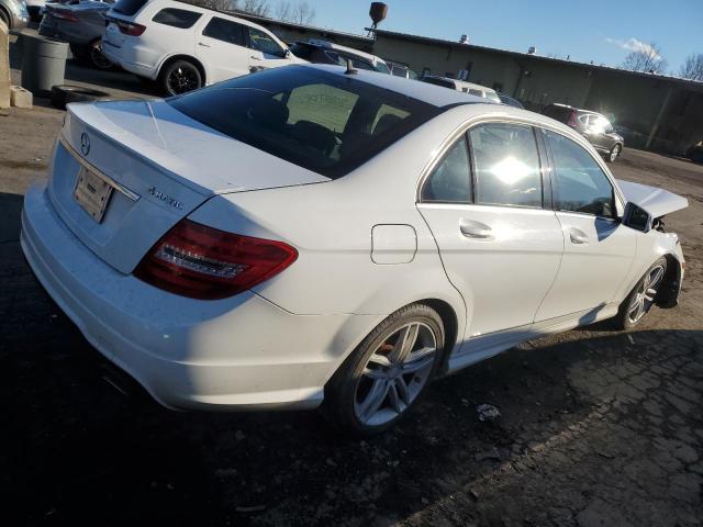 Изображение 3 2013 MERCEDES-BENZ C 300 4MATIC 2013 с VIN WDDGF8AB7DR245073