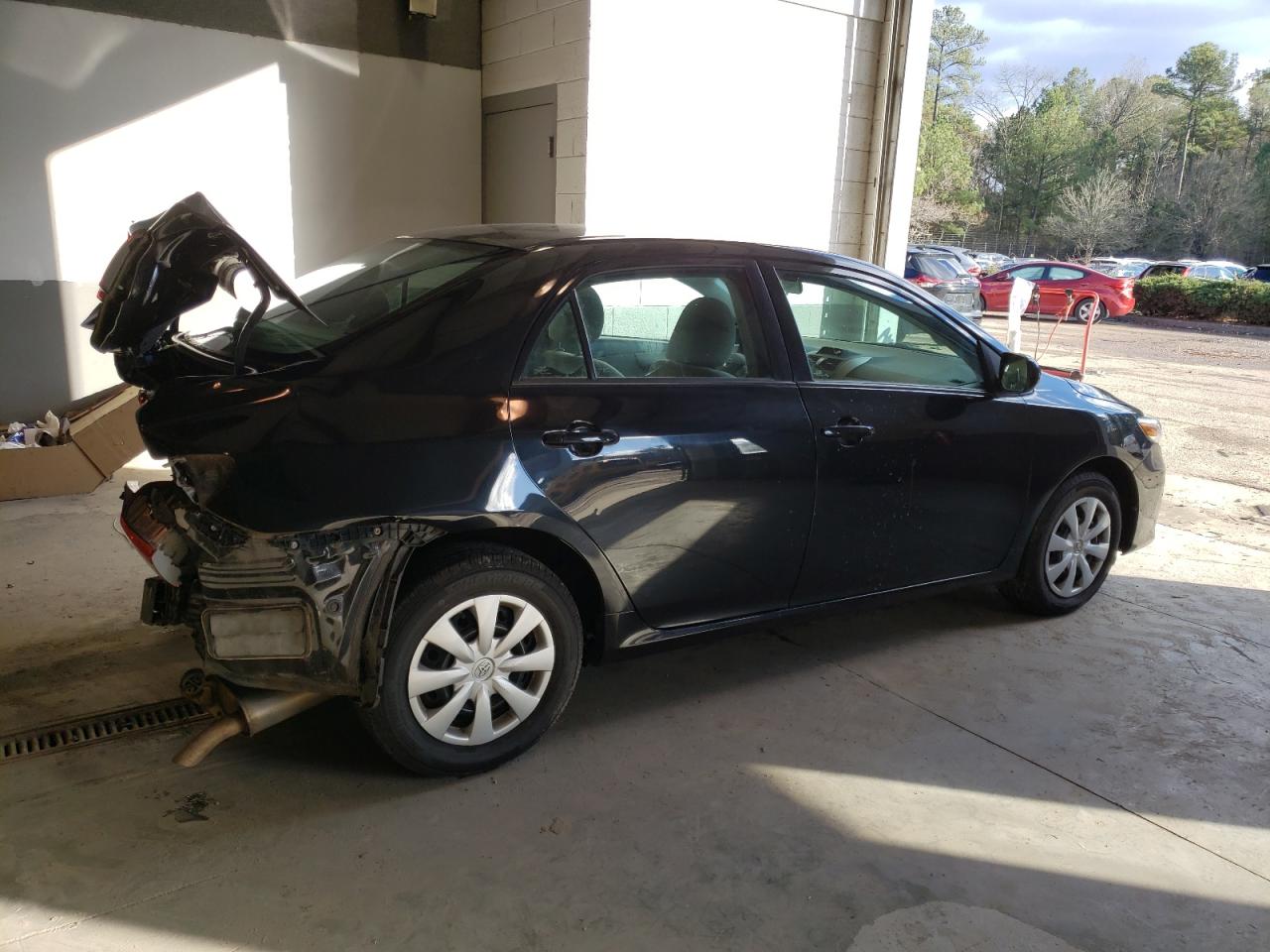 Изображение 3 2013 TOYOTA COROLLA BASE 2013 с VIN 5YFBU4EE9DP175819
