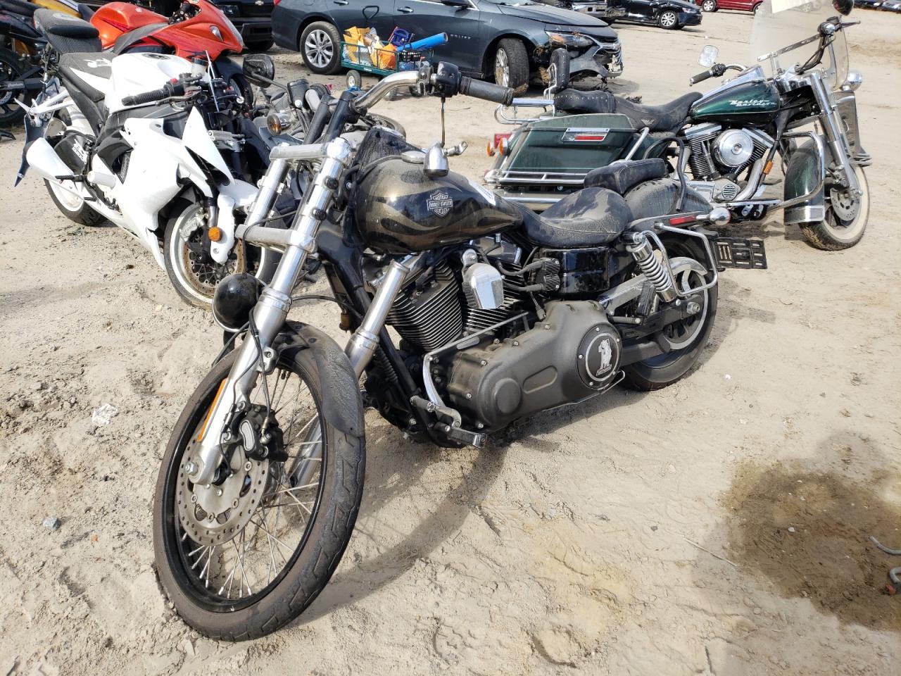 Изображение 2 2016 HARLEY-DAVIDSON FXDWG DYNA WIDE GLIDE 2016 с VIN 1HD1GPM18GC322162