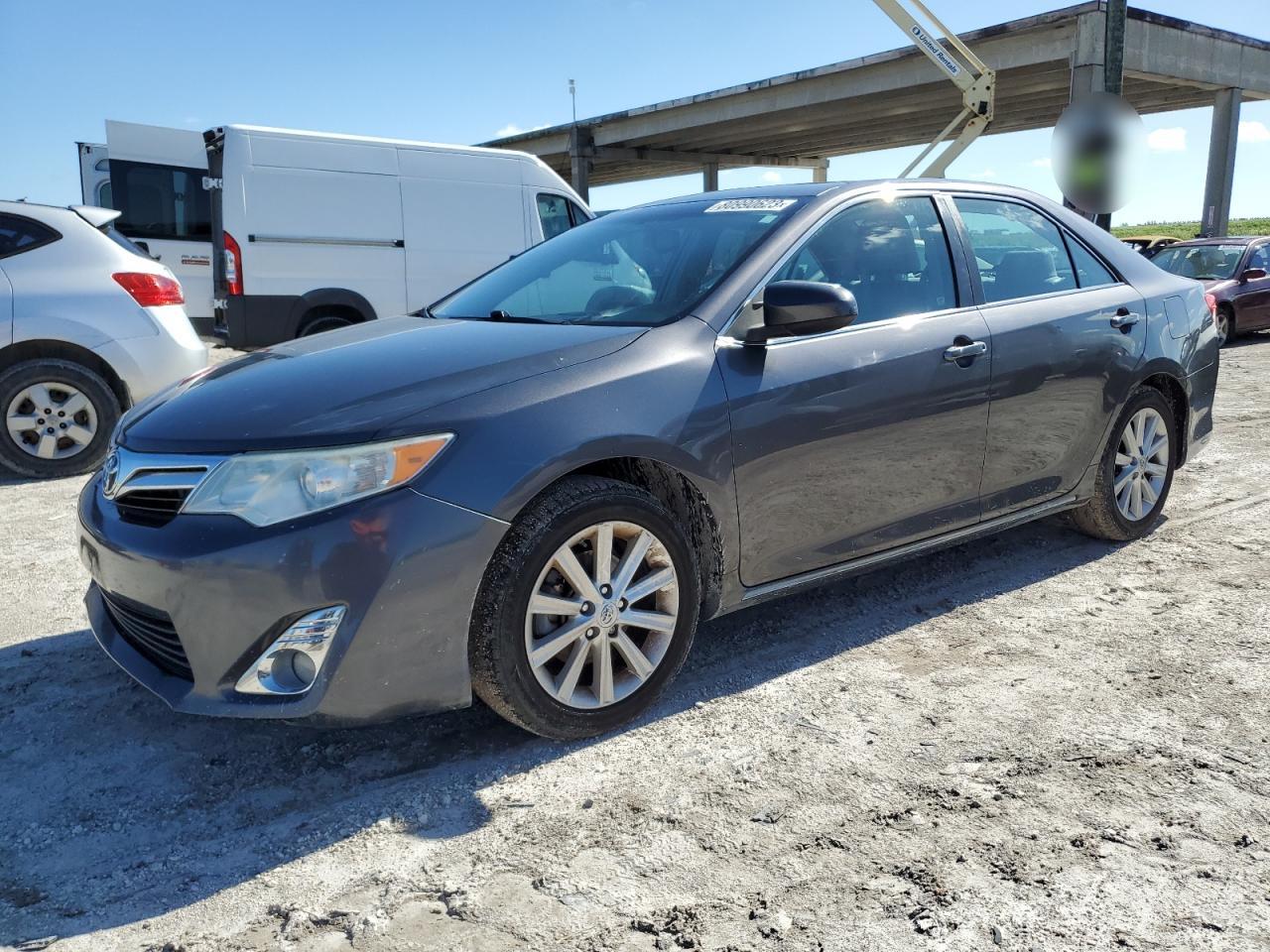 Image 1 of 2014 TOYOTA CAMRY SE 2014 with VIN 4T1BK1FK5EU542630