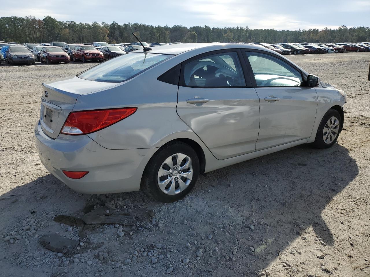 Image 3 of 2016 HYUNDAI ACCENT SE 2016 with VIN KMHCT4AE8GU032327