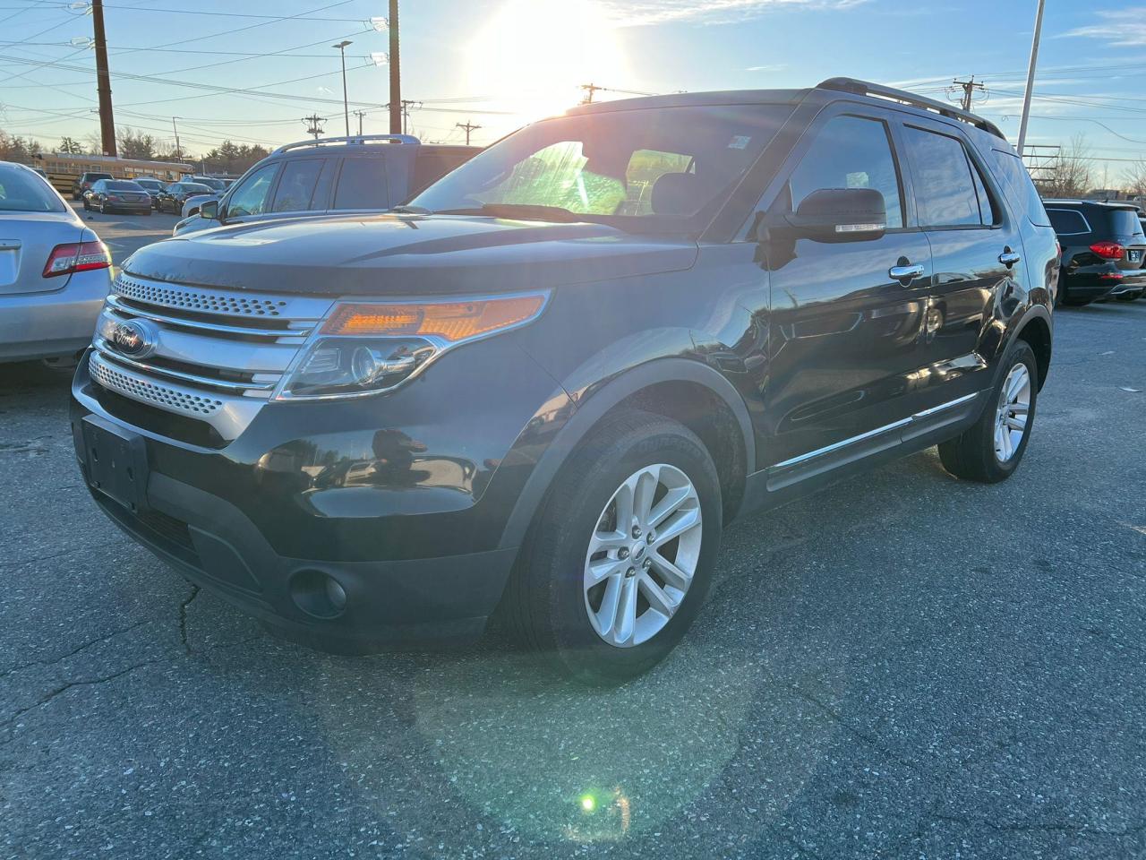 Image 2 of 2013 FORD EXPLORER XLT 2013 with VIN 1FM5K8D8XDGC84681