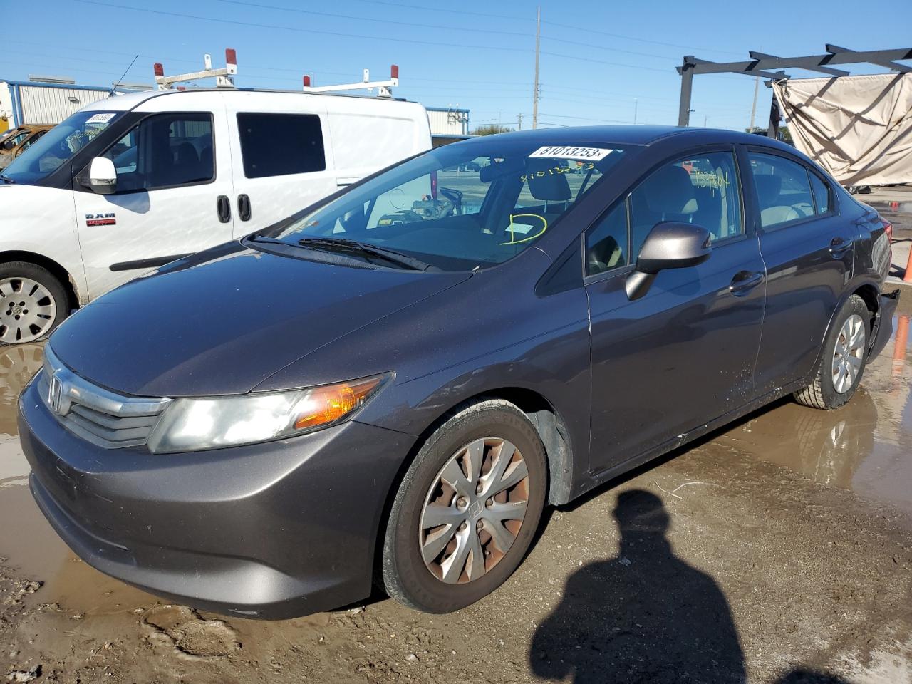 Obraz 1 z 2012 HONDA CIVIC LX 2012 z VIN 19XFB2F57CE076345