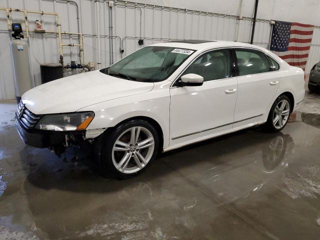 Image 1 of 2015 VOLKSWAGEN PASSAT SEL 2015 with VIN 1VWCV7A36FC027434