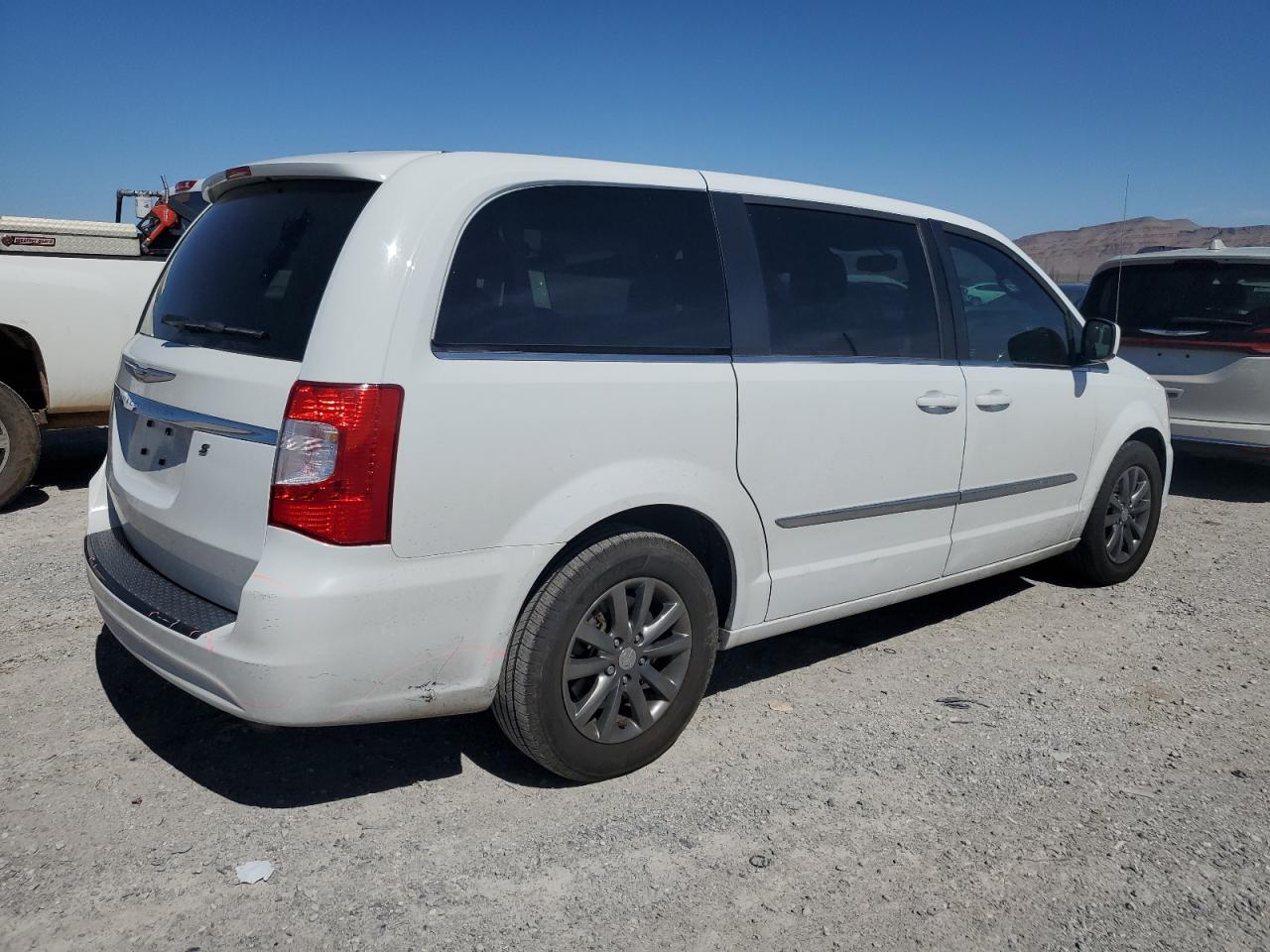 Image 3 of 2015 CHRYSLER TOWN & COUNTRY S 2015 with VIN 2C4RC1HG2FR563300