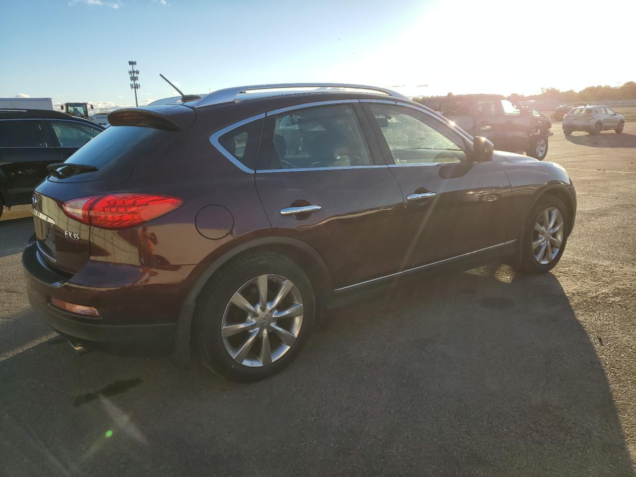 Изображение 3 2011 INFINITI EX35 BASE 2011 с VIN JN1AJ0HR6BM851075