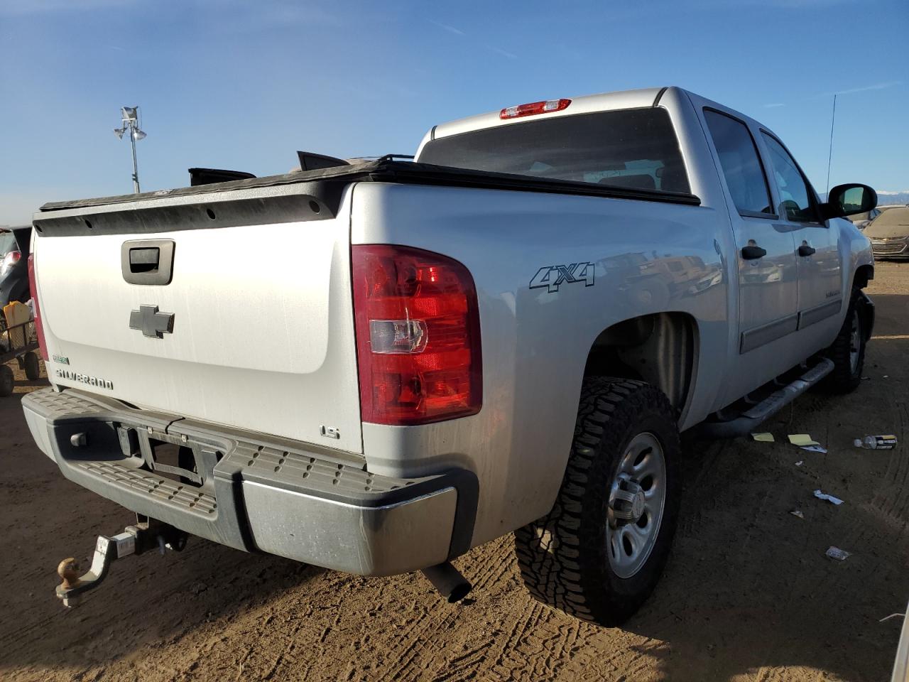 Image 3 of 2011 CHEVROLET SILVERADO K1500 LS 2011 with VIN 3GCPKREA8BG369783