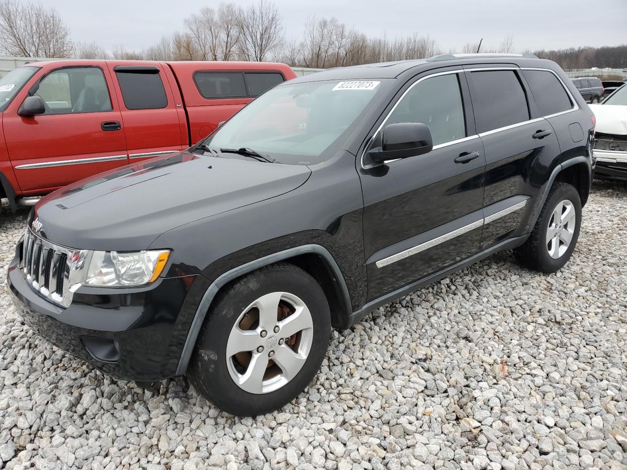 Image 1 of 2011 JEEP GRAND CHEROKEE LAREDO 2011 with VIN 1J4RR4GG2BC642965
