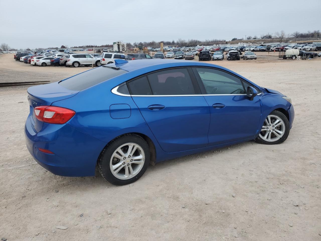 Image 3 of 2017 CHEVROLET CRUZE LT 2017 with VIN 1G1BE5SM4H7112822
