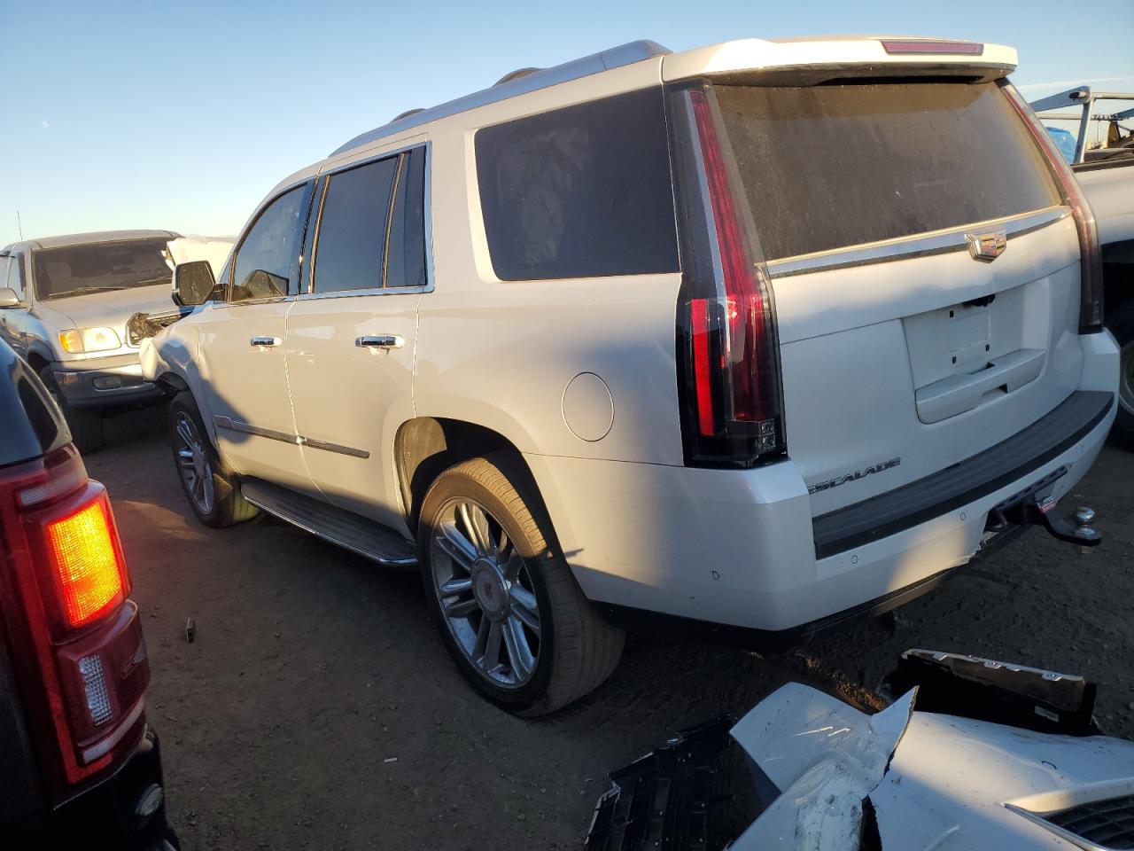 Image 2 of 2017 CADILLAC ESCALADE LUXURY 2017 with VIN 1GYS4BKJ4HR181796