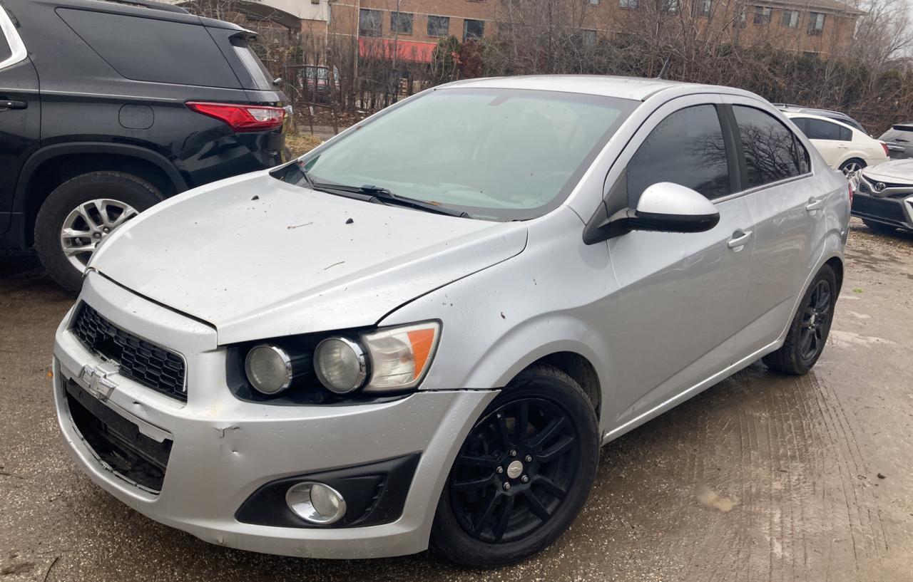 Obraz 2 z 2014 CHEVROLET SONIC LT 2014 z VIN 1G1JC5SB2E4230462