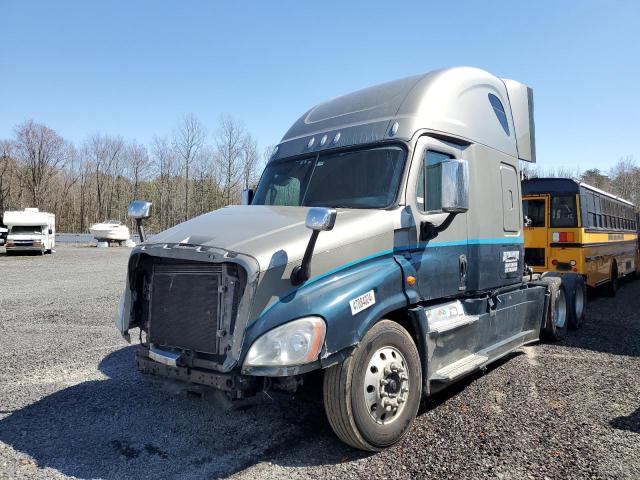 Image 2 of 2015 FREIGHTLINER CASCADIA 125  2015 with VIN 3AKJGLD58FSGH0387