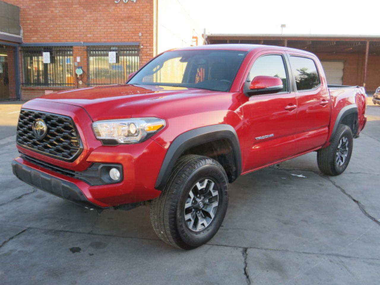 Image 2 of Toyota Tacoma Double Cab 2021 with VIN 3TMCZ5AN2MM398731