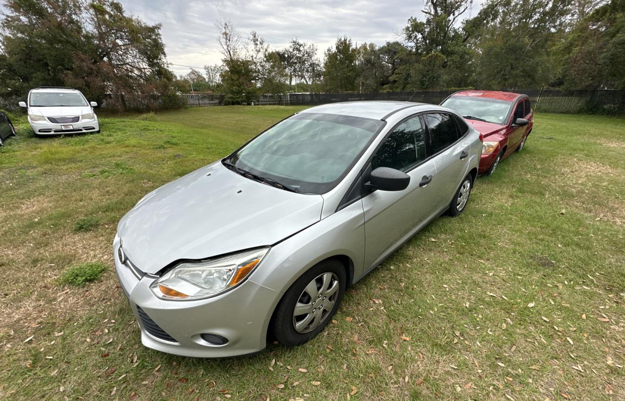 Изображение 2 2012 FORD FOCUS S 2012 с VIN 1FAHP3E21CL384549